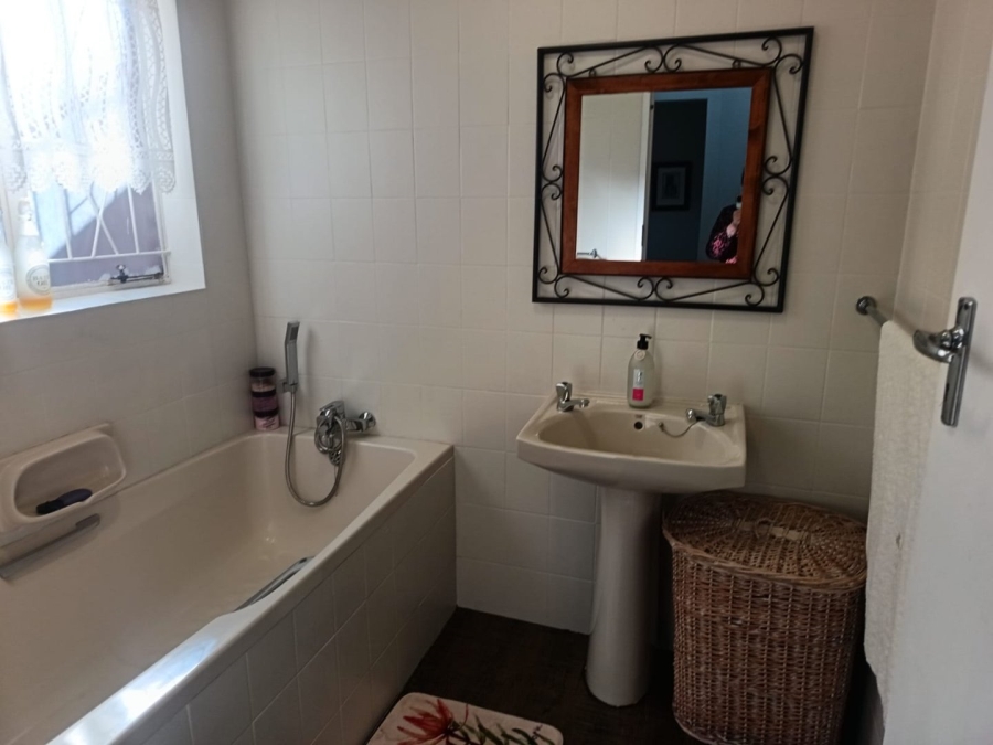 3 Bedroom Property for Sale in Rhodesdene Northern Cape